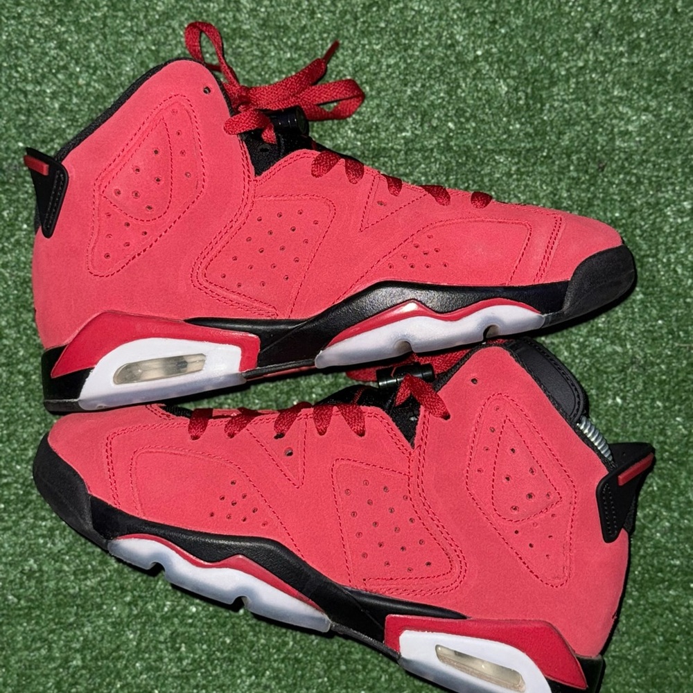 Air Jordan 6 “ Toro” size 5y